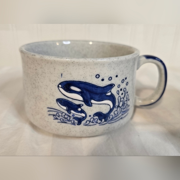 Stoneware Whale Mug Set - Set Of 2 - Picture 4 of 7